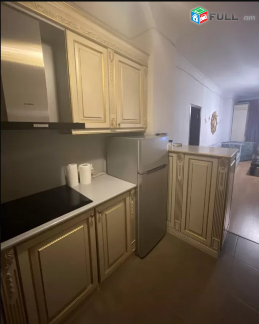 LA08507 Վարձով 3 սենյականոց բնակարան Սայաթ Նովա , նորակառույց շենք
