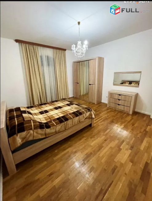 LA08568  Վարձով 6 սենյականոց 3 հարկանի առանձնատուն Վահագնի թաղմասում 