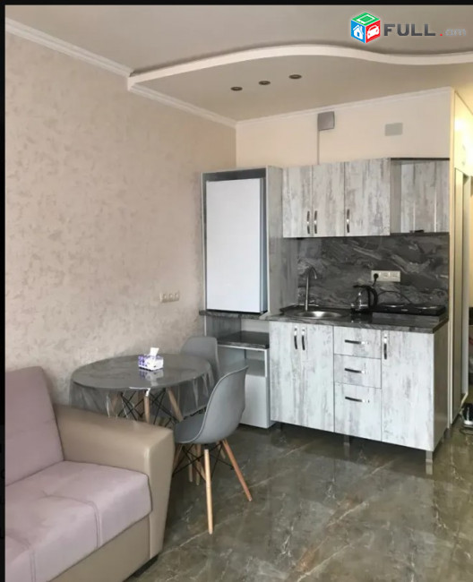 LA08963 Վարձով 1 սենյականոց բնակարան Մամիկոնյանց փողոցում