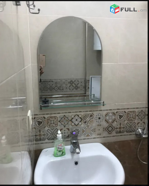 LA08963 Վարձով 1 սենյականոց բնակարան Մամիկոնյանց փողոցում