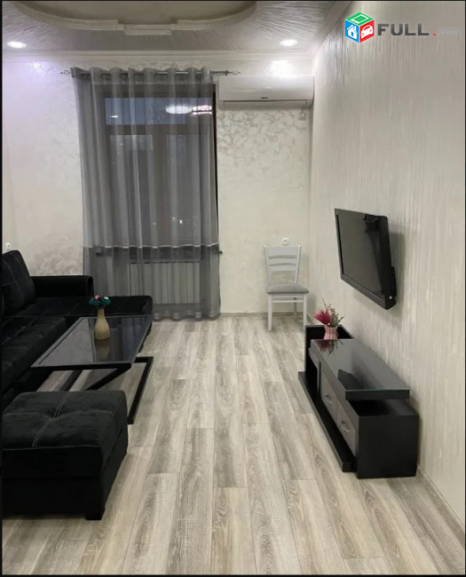 LA09191 Վարձով 3 սենյականոց բնակարան Սայաթ-Նովայի պողոտայում
