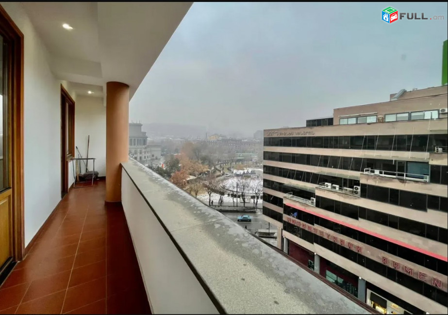 LA09807 Վարձով 3 սենյականոց բնակարան նորակառույց շենքում Հյուսիսային պողոտայում