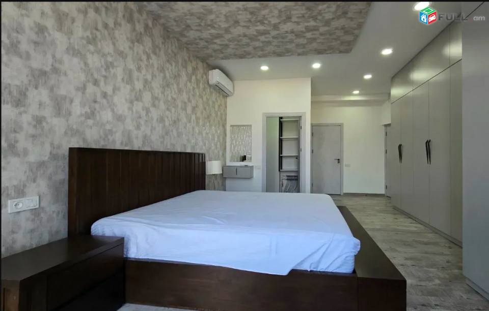 LA10429 Վարձով 4 սենյականոց  2 հարկանի թաունհաուզ, Վահագնի Թաղամաս Աջափնյակում