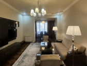 LA10861  Վարձով 2 սենյականոց բնակարան Աբովյան փողոցում 