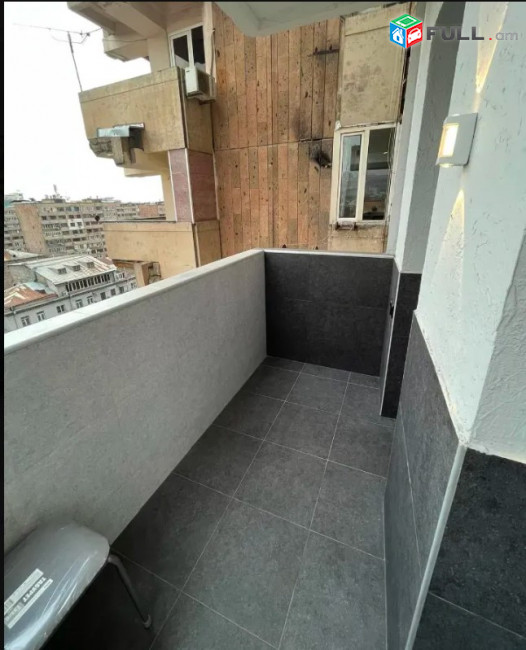 LA10864 Վարձով 3 սենյականոց բնակարան Ամիրյան փողոցում