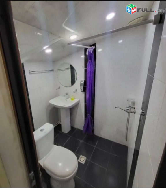 LA11319 Վարձով  120 քմ. Գրասենյակային տարածք Վիկտոր Համբարձումյան փողոցում