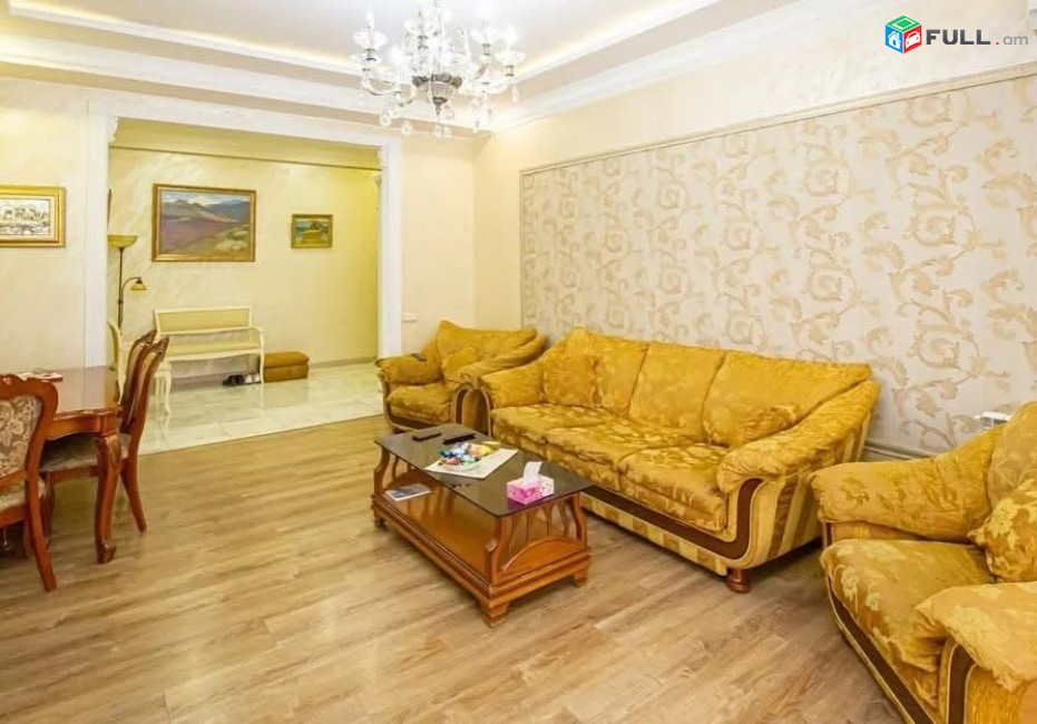 LA11411 Վարձով 3 սենյականոց բնակարան Արամի փողոց , նորակառույց շենքում 