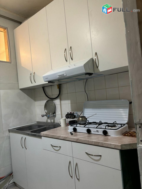 LA11686 Վարձով 1 սենյականոց բնակարան Հալաբյան փողոցում 