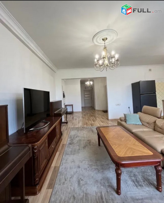 LA11763 Վարձով 3 սենյականոց բնակարան Սունդուկյան փողոցում