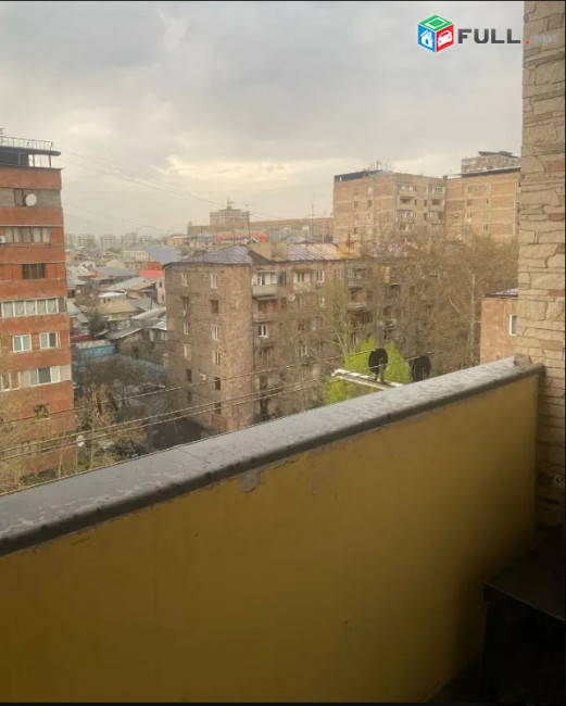 LA11890 Վարձով 3 սենյականոց բնակարան Արամ Խաչատրյան փողոցում