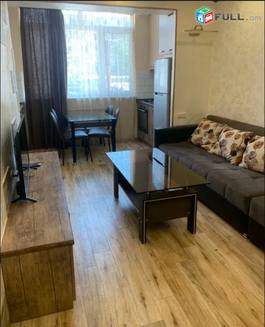 LA11888  Վարձով 3 սենյականոց բնակարան  Մամիկոնյանց փողոցում