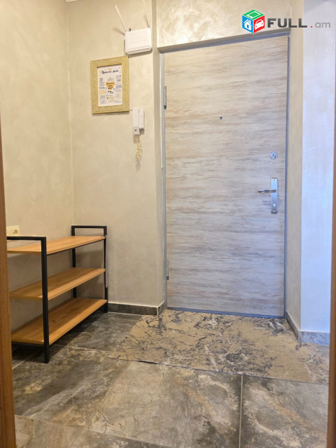 LA11887 Վարձով 2 սենյականոց բնակարան Վարդանանց փողոցում 