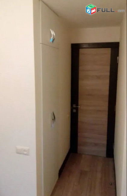 LA11891 Վարձով 3 սենյականոց բնակարան Գրիգոր Արծրունու փողոցում