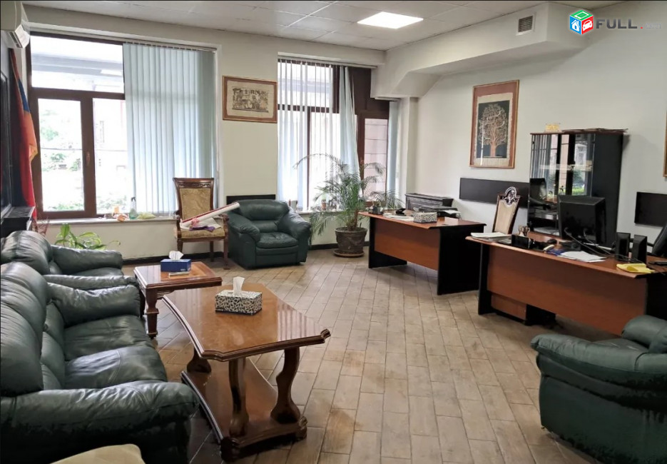 LA11903 Վարձով 165 քմ․ Բազմաֆունկցիոնալ գույք Փարպեցի փողոցում կենտրոնում
