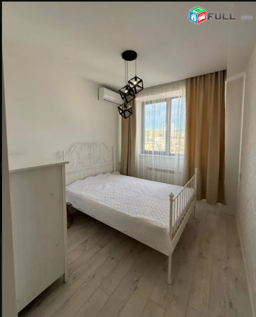 LA11904  Վարձով 4 սենյականոց բնակարան  Ձորափի փողոց , նորակառույց շենքում