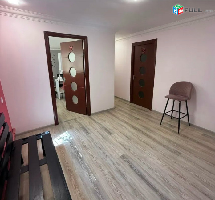 LA11902 Վարձով 180 քմ․ վարձով 3 հարկանի Բազմաֆունկցիոնալ գույք Պռոշյան փողոցում կենտրոնում