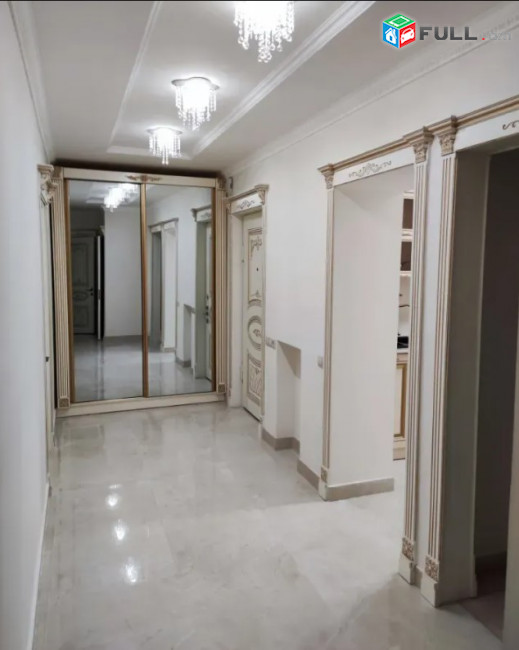 LA11913 Վարձով 3 սենյականոց բնակարան Րաֆֆու փողոցում