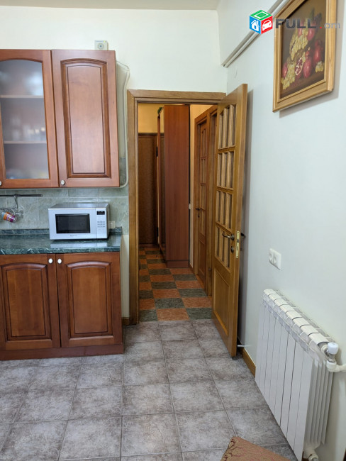 LA00577  Օրավարձով 2 սենյականոց բնակարան Թումանյան փողոցում