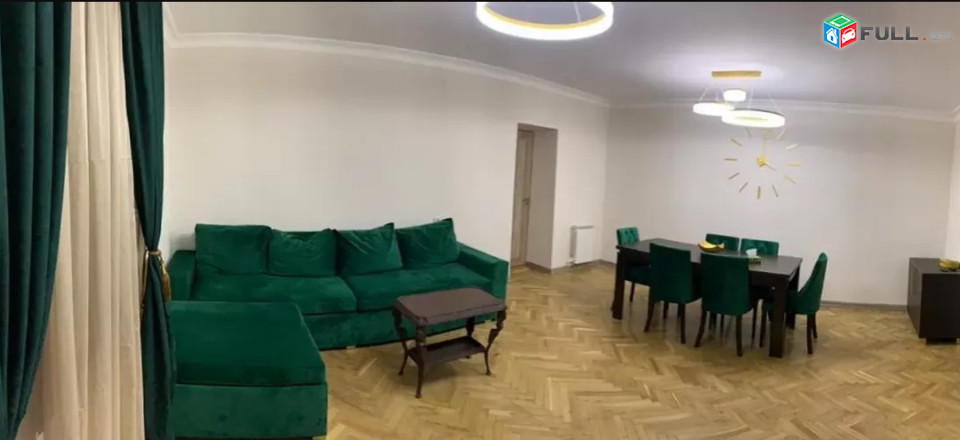 LA01754 Վարձով 3 սենյականոց բնակարան Վիկտոր Համբարձումյանի փողոցում