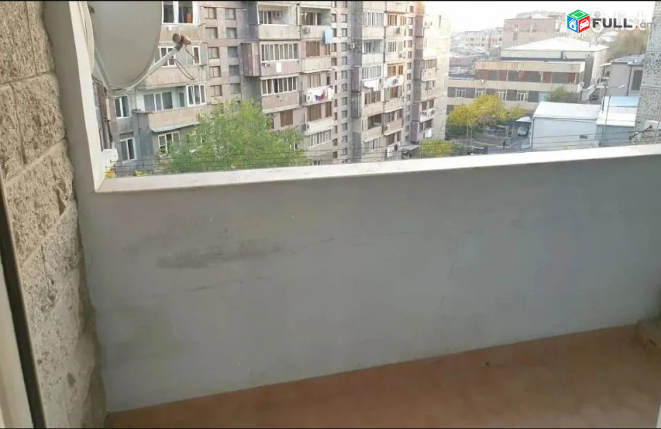 LA11186 Վարձով 3 սենյականոց բնակարան Դերենիկ Դեմիրճյանի փողոցում,