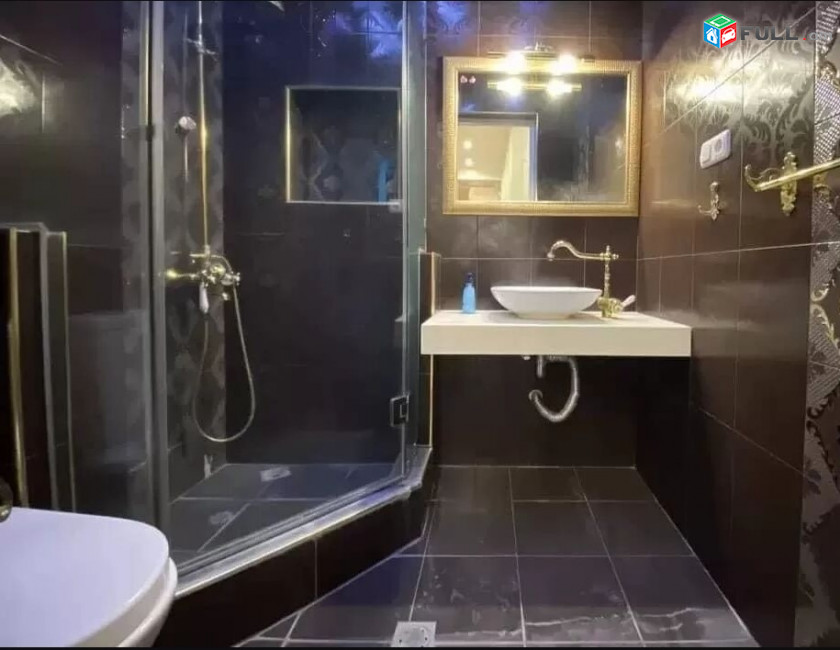 LA03157 Վարձով 3 սենյականոց բնակարան նորակառույց շենքում Գյուլբենկյան փողոցում