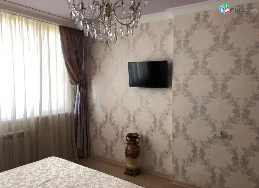 LA00031 Վարձով 3 սենյականոց բնակարան Գյուլբենկյան փողոցում