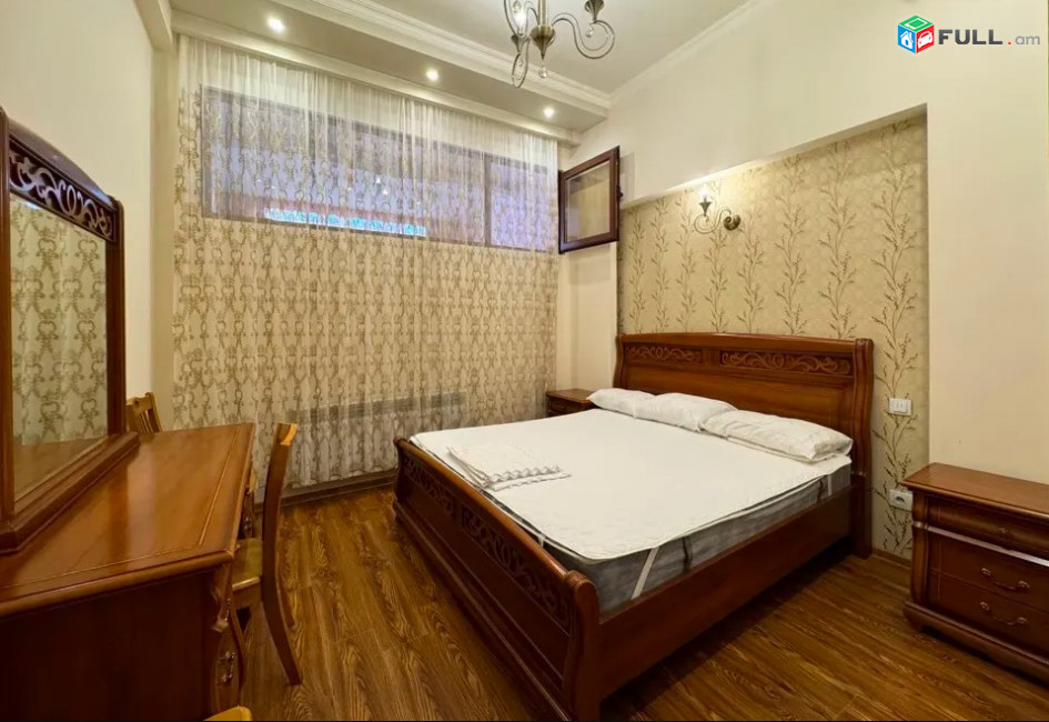 LA08241 Օրավարձով 3 սենյականոց բնակարան  Արամի փողոց ,նորակառույց շենքում