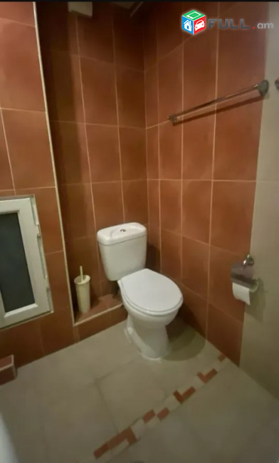 LA12043 Վարձով 2 սենյականոց բնակարան Վարդանանց փողոցում, Սախարովի հրապարակի մոտ