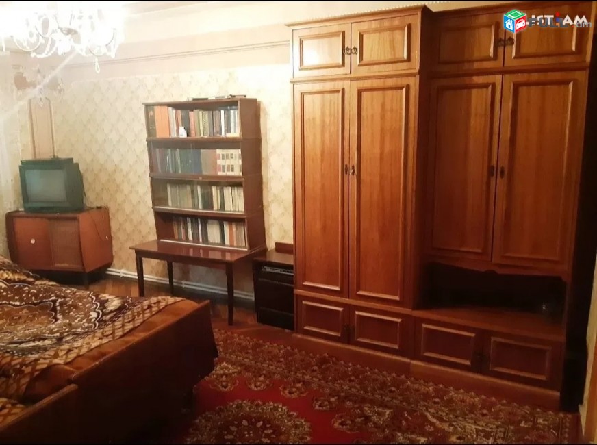 Վաճառվում է 3 սենյականոց բնակարան 