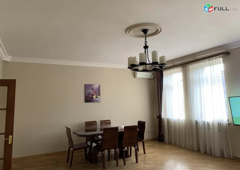Կոդ 37163  Ազատության պողոտա 3 սեն. բնակարան 