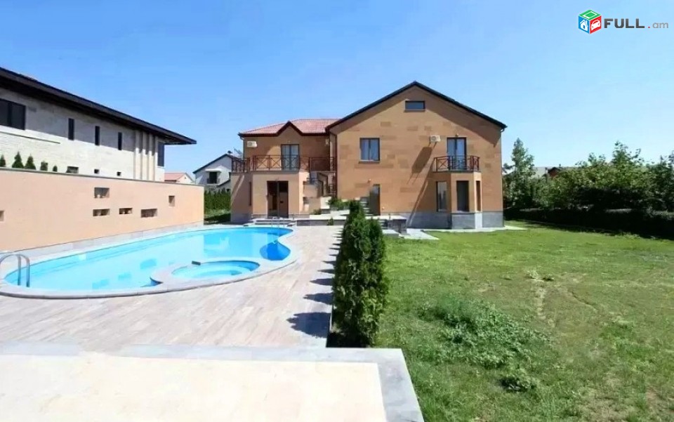 Կոդ 81268  Երկու հարկանի քարե տուն, Վահագնի Թաղամաս կենտրոնում, 500 ք.մ., 3+ սանհանգույց, կապիտալ վերանորոգված