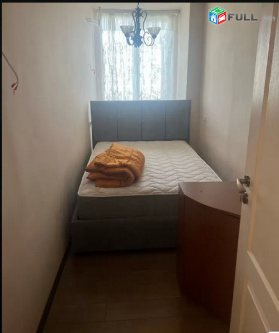 AK4579   Վարձով 2 սենյականոց  Պարոնյան փողոցում