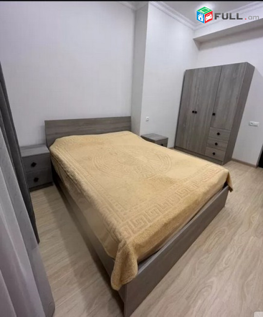 AK7020  Վարձով 3 սենյականոց բնակարան նորակառույց շենքում  Նիկողայոս Ադոնցի փողոցում