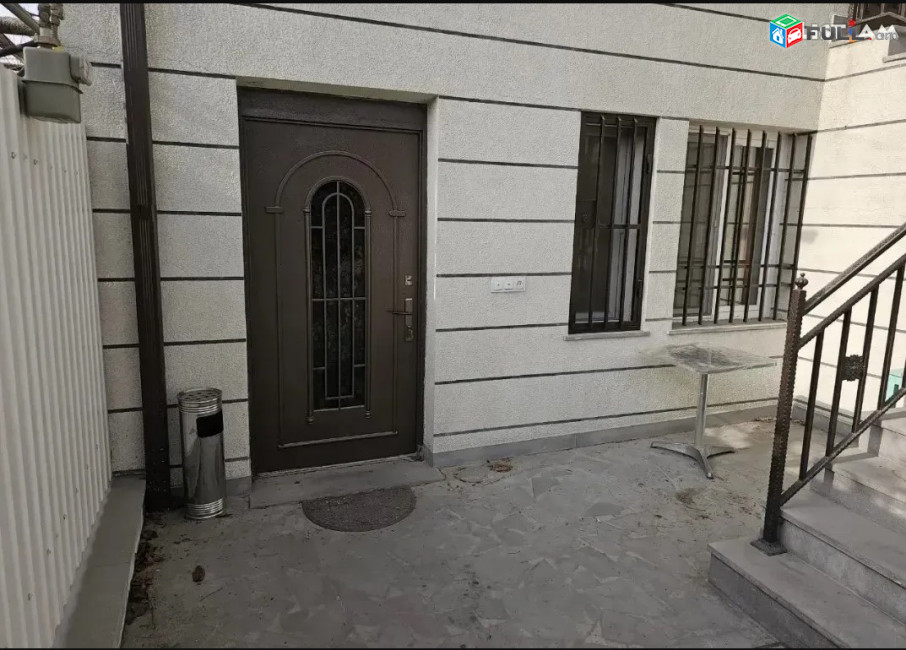 AK10417  Վարձով 4 սենյականոց  տուն Դավիթ Բեկի փողոցում