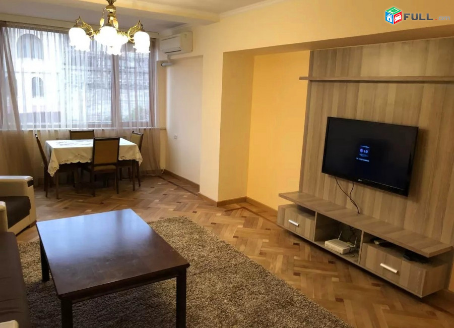 Կոդ 25302  Բաղրամյան Մոսկովյան խաչմերուկ 3 սեն. բնակարան 