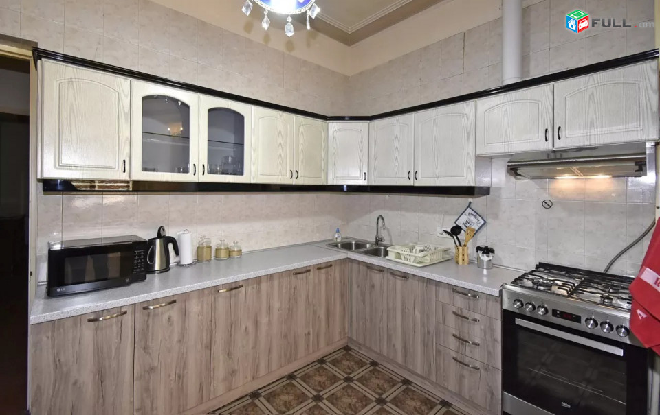 Կոդ LK37  Ամիրյան փողոց 4 սեն. բնակարան / for rent Amiryan st.