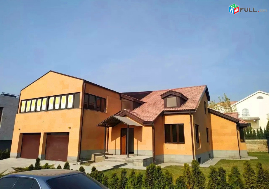 Կոդ LK489  Երեք հարկանի քարե տուն, Վահագնի Թաղամաս Աջափնյակում, 540 ք.մ.