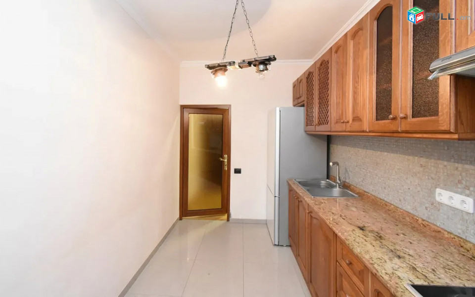Կոդ 2121134  Սարյան փողոց 3 սեն. բնակարան / for rent Saryan st