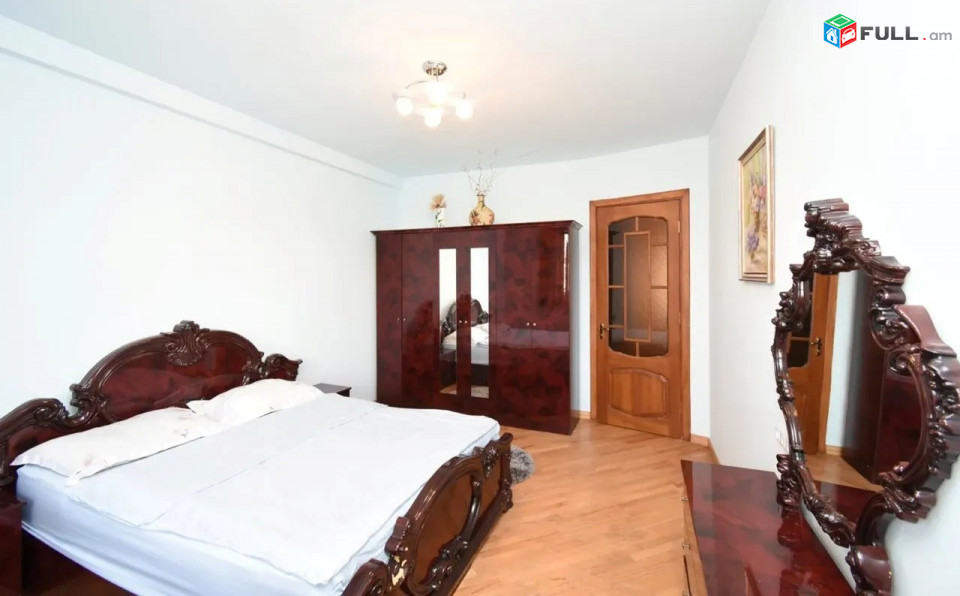 Կոդ 2121287  Սարյան փողոց 3 սեն. բնակարան / for rent Saryan st