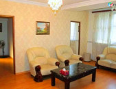 Կոդ V01261  Աբովյան փողոց 3 սեն. բնակարան Սայաթ Նովա խաչմերուկ