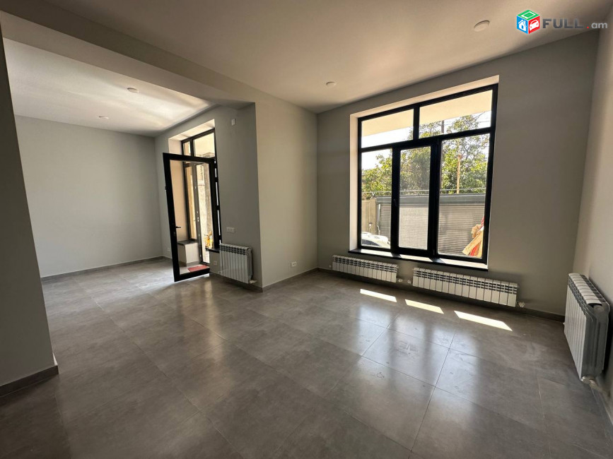 Կոդ 2700541  Այգեձոր փողոց 3 հարկանի շինություն 209 քմ. 