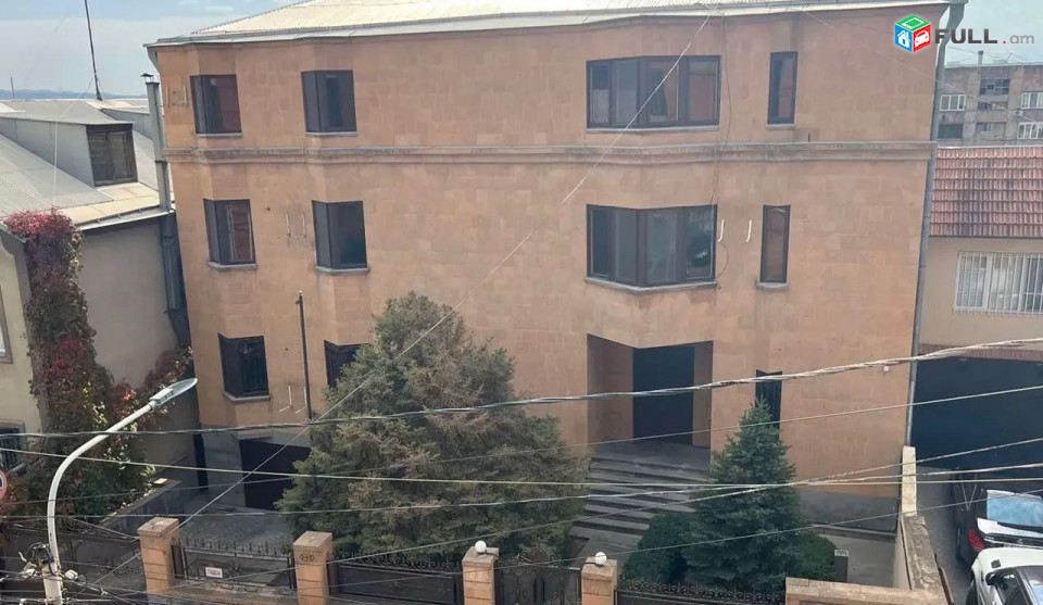Կոդ 0055100  Գրասենյակային տարածք Կալենցի փողոցում Արաբկիրում, 740 ք.մ.