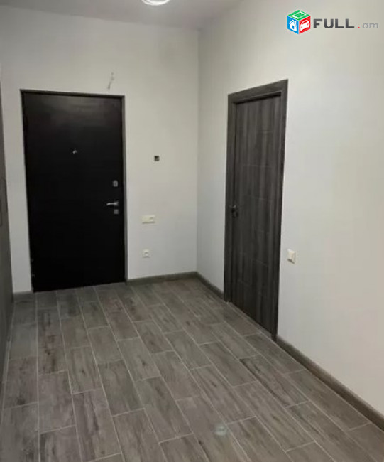 AV0132 Վարձով է տրվում 2 սենյականոց բնակարան Էրեբունու փողոցում