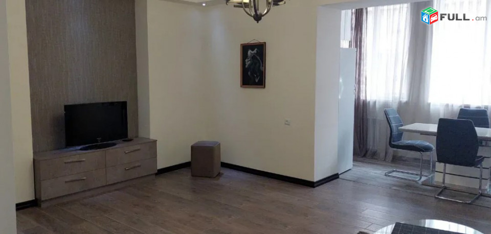 AV0303 Վարձով է տրվում 2 սենյականոց բնակարան Վարդանանց փողոցում