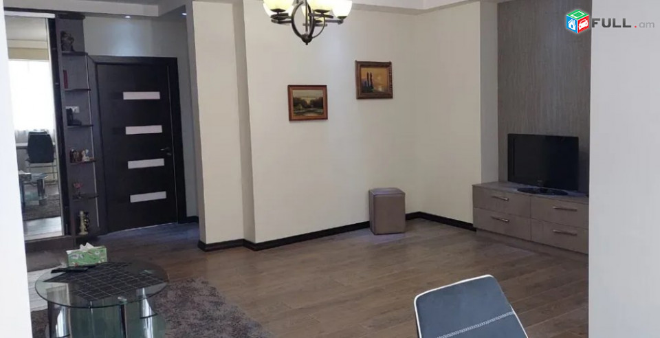 AV0303 Վարձով է տրվում 2 սենյականոց բնակարան Վարդանանց փողոցում