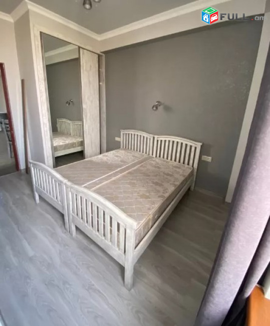 AV0433 Վարձով է տրվում 3 սենյականոց բնակարան Բագրևանդի փողոցում