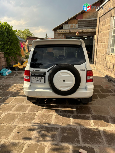 Mitsubishi Pajero Pinin (IO) , 2000թ.