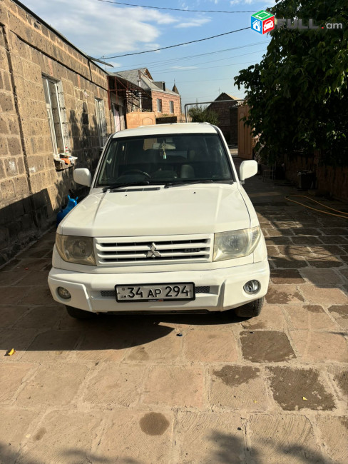 Mitsubishi Pajero Pinin (IO) , 2000թ.