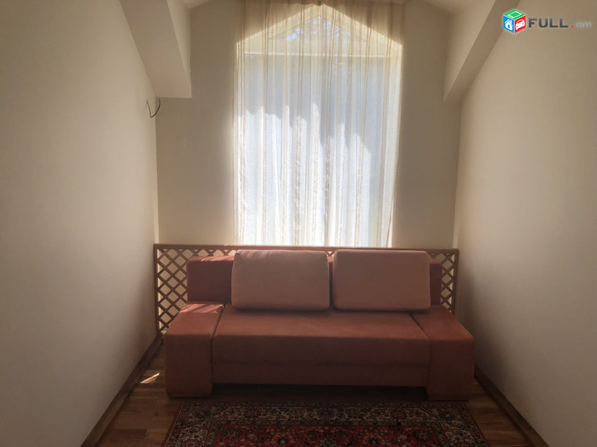 800քմ հող,165քմ տուն,5 սենյակ,ամբողջ գույքով,անտառին մոտ,շատ մաքուր օդ