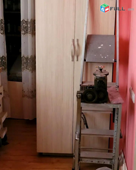 կօդ 8203 / Ֆուչիկի փողոց